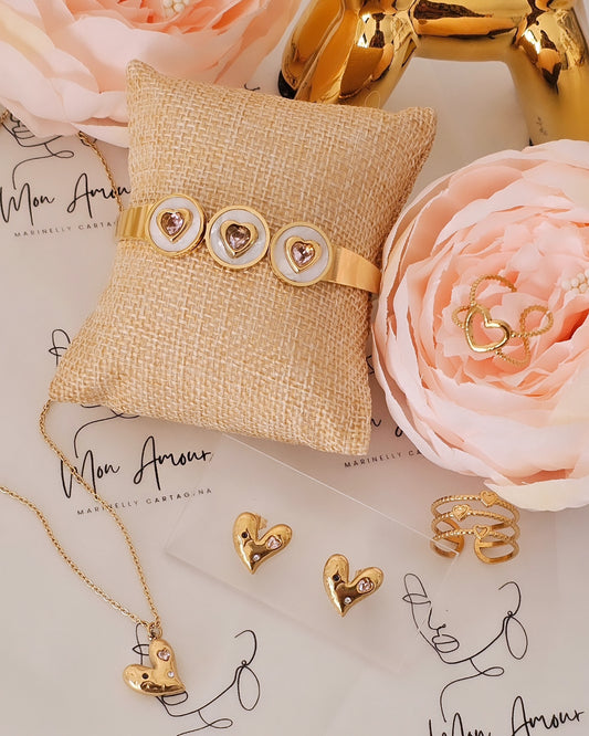 Pink gems to steal your heart π©·